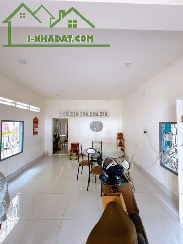 Bán nhà mặt tiền Phan Trung gần VinCom, Tân Mai, Biên Hòa, Đồng Nai, 140m2, giá 20 tỷ 500. - 2