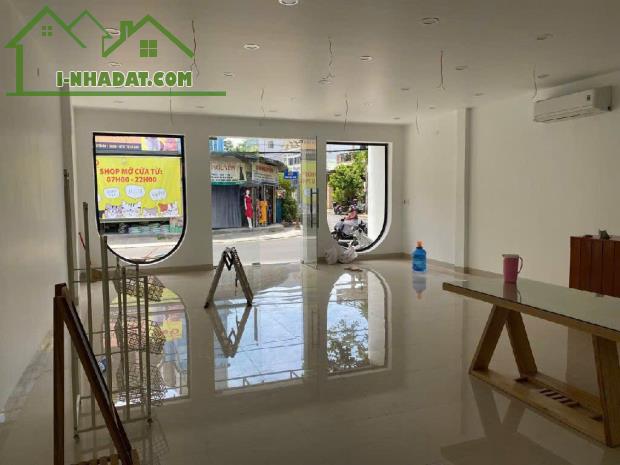 BÁN CỦA HÀNG MẶT TIỀN PHAN BỘI CHÂU HUẾ