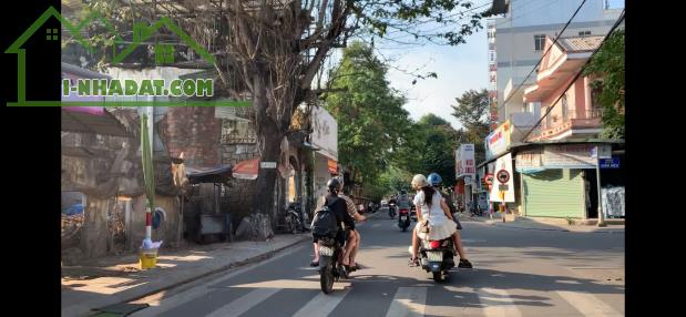 BÁN CỦA HÀNG MẶT TIỀN PHAN BỘI CHÂU HUẾ - 2