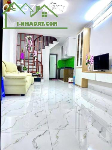 CHÍNH CHỦ CHO THUÊ NHÀ NGUYÊN CĂN Địa chỉ: Ngõ 211/85/x Khương Trung, Thanh Xuân - 3