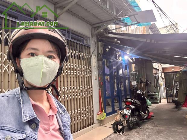 VIP NHOA VIP NHOA - NHÀ HOÀNG DIỆU VAÌ  BƯỚC LÀ LÊN XE HƠI VI VU - TƯƠNG LAI 2 MẶT TIỀN-