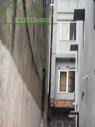 Chính chủ bán nhà đẹp phố Lạc Long Quân – Tiện ích xung quanh không thiếu gì – Giá chỉ nhỉ - 2