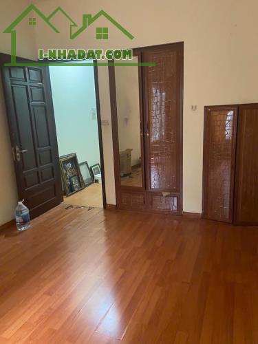 Chính chủ bán nhà đẹp phố Lạc Long Quân – Tiện ích xung quanh không thiếu gì – Giá chỉ nhỉ - 3