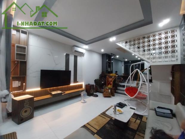 Bán nhà  mới 95 m2 - 4 tầng lầu - Đường mặt tiền  Bình Mỹ - Củ Chi - Giá háp dẩn chỉ có 5.