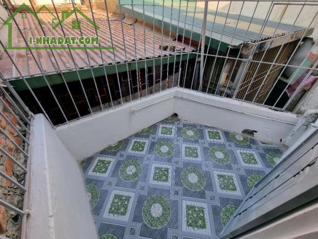 BÁN NHÀ 4 TẦNG - ĐÊ LA THÀNH - Ô CHỢ DỪA, ĐỐNG ĐA, HÀ NỘI - GIÁ CHỈ 2 TỶ X - SỔ ĐỎ CHÍNH - 4
