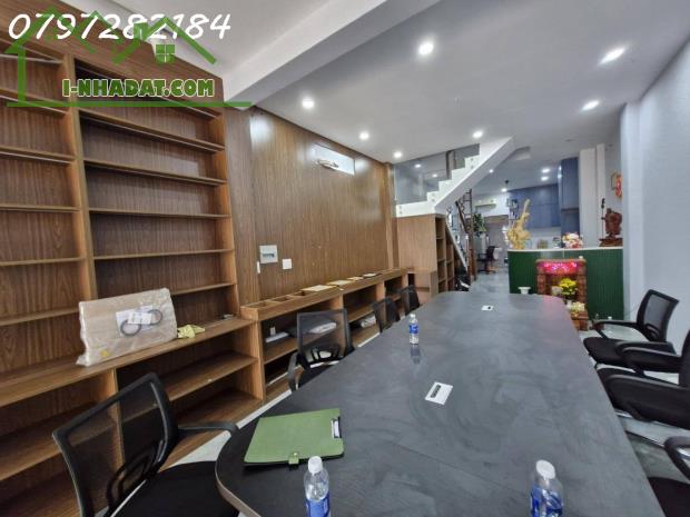 Bán nhà riêng tại Trường Thạnh, Q9, TP.HCM, giá tốt 6,4 tỷ, 72m2, 4PN, 4WC