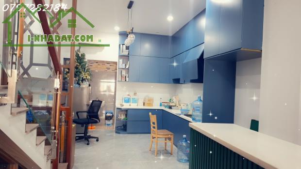 Bán nhà riêng tại Trường Thạnh, Q9, TP.HCM, giá tốt 6,4 tỷ, 72m2, 4PN, 4WC - 2