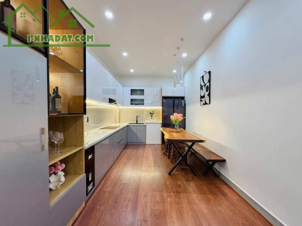 Kẹt vốn bán nhà gần THCS Bàn Cờ- 3,08 tỷ. Vườn Chuối, Phường 4, Quận 3. Cho thuê 17 tr/th - 1