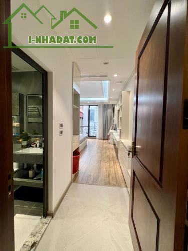 LIỀN KỀ FULL NỘI THẤT, VỈA HÈ RỘNG Ô TÔ ĐỖ NGÀY ĐÊM 2 MẶT THOÁNG NHỈNH 20 TỶ LH 0824564222 - 2