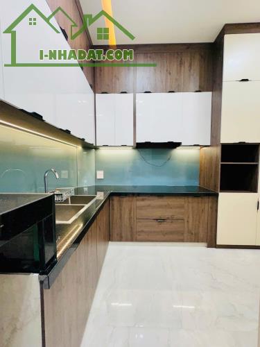 Gấp bán, giảm hẳn 500tr! Chỉ 3.xx tỷ Nhà mới đẹp, ở ngay Bùi Quang Là, Gò Vấp - 50m2 - 2