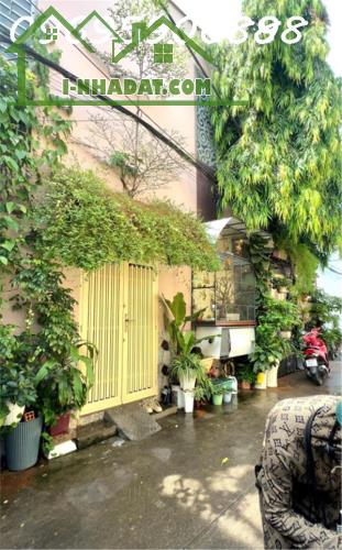 🏡 BÁN NHÀ 2 TẦNG – FULL NỘI THẤT – 3PN CÓ PHÒNG TRỆT – GẦN ĐH CÔNG THƯƠNG – 5.9 TỶ