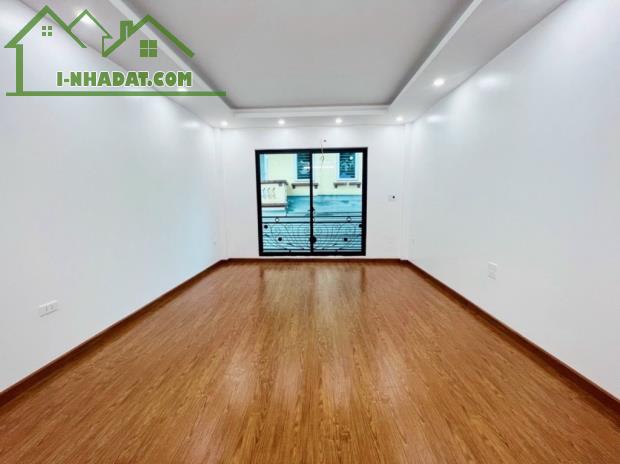 Nhà đẹp Xuân Đỉnh- Nhà 35m2 5 Tầng - Nhà mới - Lô Góc - Ô tô Đỗ Cửa - ngõ thông - 2