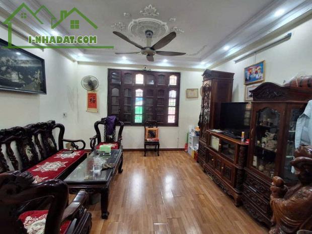 PHÁO ĐÀI LÁNG - PHÂN LÔ VỈA HÈ - 2 MẶT THOÁNG MỞ CỬA - KINH DOANH ĐỈNH - 50M² NHỎ 24 TỈ - 2