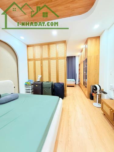 HÀNG HIẾM DÀNH CHO KHÁCH VIP - QUẬN 10 - ĐƯỜNG 3 THÁNG 2 - NHÀ 5 TẤM - DT:56M2 - NHỈNH 15