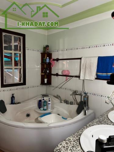 Biệt thự sân vườn – nội thất gỗ cao cấp – đường 18m – 23 tỷ - 4