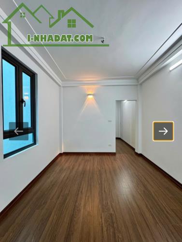 CĂN NHÀ 25M GÂY BẤT NGỜ TẠI NGUYỄN ĐỨC CẢNH. XÂY 4T. SỔ ĐỎ NGAY. GIÁ NHỈNH 6 TỶ - 3