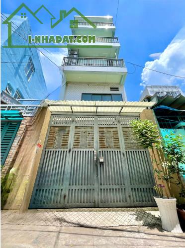 Căn Hộ Dịch Vụ- 11 Phòng Khép Kín, Hẻm Xe Hơi- Trung Tâm Bình Thạnh, 4 x 18m- Hơn 9x Tỷ