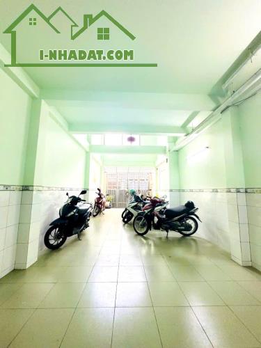 Căn Hộ Dịch Vụ- 11 Phòng Khép Kín, Hẻm Xe Hơi- Trung Tâm Bình Thạnh, 4 x 18m- Hơn 9x Tỷ - 3