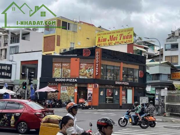 Cho Thuê Góc 2 Mặt Tiền 147A Trần Hưng Đạo & Đề Thám, Q1. Trệt, 1 Lầu, DT 7,5x17 chỉ 200tr