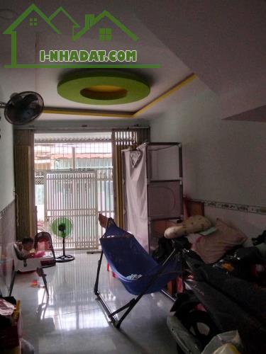 Bán 2 căn nhà xây riêng biệt ( theo bản vẽ). Mỗi căn 3 tầng, dt 77m giá 3 tỷ 500 - 2
