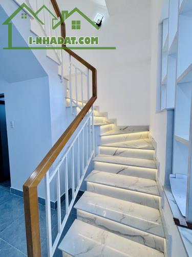 NHÀ MỚI 4 TẦNG – 5PN – CÁCH HTP 68M – GIÁ CHỈ 4.95 TỶ TL - 2