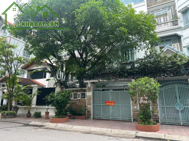 BÁN BIỆT THỰ MẶT PHỐ NGUYỄN VĨNH BẢO - 220M2 - 10 M MẶT TIỀN - 5 TẦNG - 2 MẶT THOÁNG - 110 - 1