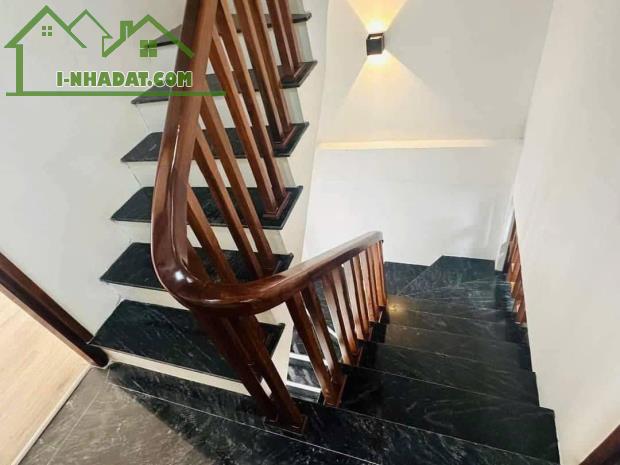 Mua nhà trong ngõ 147 Triều Khúc, 5 tầng, lô góc thoáng sáng, gần ô tô – giá chỉ 6 tỷ - 4