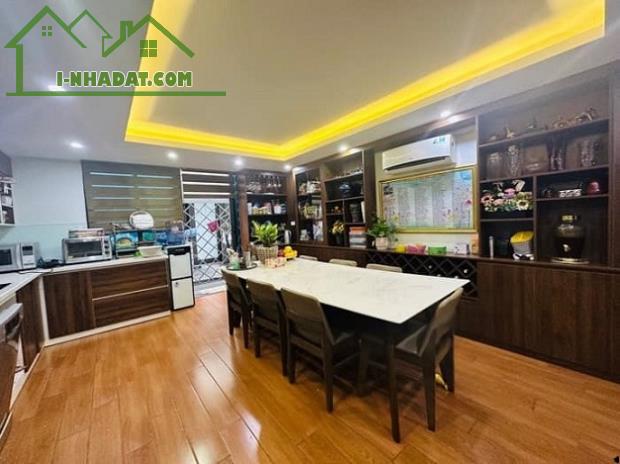NHÀ YÊN NGHĨA PHÂN LÔ VỈA HÈ ĐƯỜNG 3ÔTÔ TRÁNH - 1
