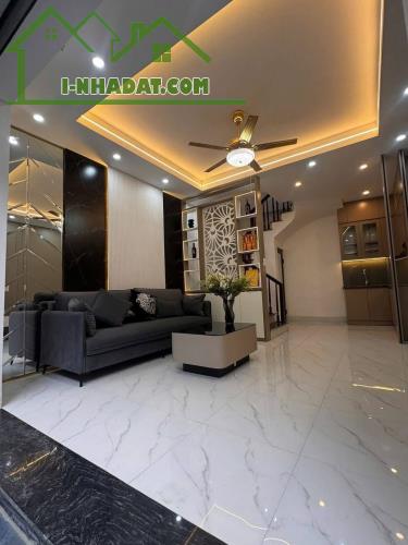 XUÂN LA - GẦN HỒ TÂY - NHÀ 5 TẦNG - THIẾT KẾ HIỆN ĐẠI - FULL NỘI THẤT - 31/35M2 _ MẶT TIỀN - 2