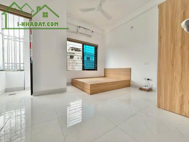 Nhà đẹp Đại Cát, Bắc Từ Liêm, 32m2, 5 tầng, vị trí đẹp, mặt tiền rộng, ngõ to, giá tốt. - 2