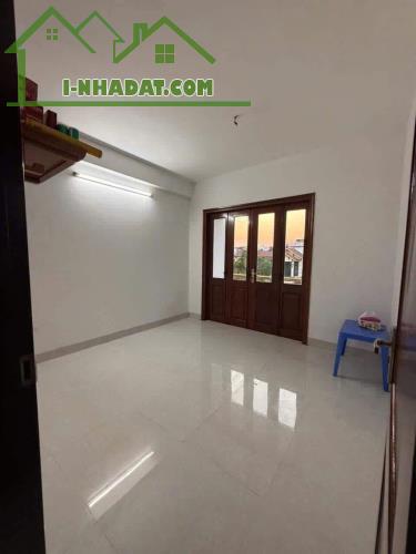 Nhà đẹp Đại Cát, Bắc Từ Liêm, 32m2, 5 tầng, vị trí đẹp, mặt tiền rộng, ngõ to, giá tốt. - 3