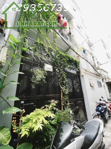NHÀ ĐẸP MỚI XÂY – NGAY VẠN HẠNH MALL – QUẬN 10 – 3PN – SỔ RIÊNG – GIÁ TỐT - 2