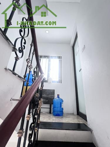 Bán nhà mặt phố Yên Hoa, Tây Hồ, 30m2 x 3 tầng, mặt tiền 5m, vỉa hè kinh doanh, 18,9 tỷ! - 1