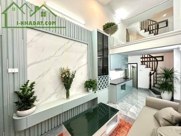 BÁN NHÀ ĐỊNH CÔNG THƯỢNG, HOÀNG MAI, 30M RA Ô TÔ , FULL NỘI THẤT Ở NGAY, 23M2, 4.8TỶ(CTL)