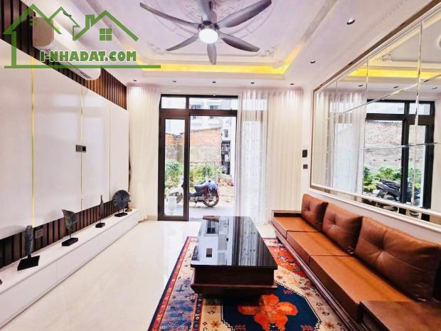 xuân đỉnh nhà xây mới 30m2 6 tầng 4 ngủ