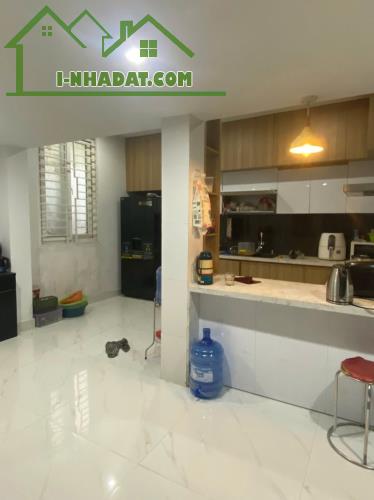 HIẾM CÓ ĐỂ ĐẦU TƯ! Nhà 2 tầng ngang 7m Nguyễn Văn Thoại, vị trí đắc địa, hướng Đông mát - 1