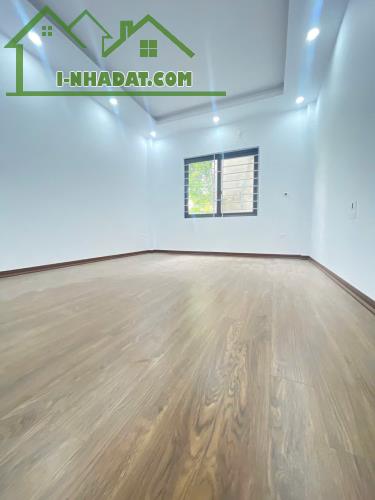 5.85 tỷ nhà Ngọc hồi, Thanh Trì, 50m2 xây 4 tầng , ô tô tới của - ô chờ thang máy. - 3