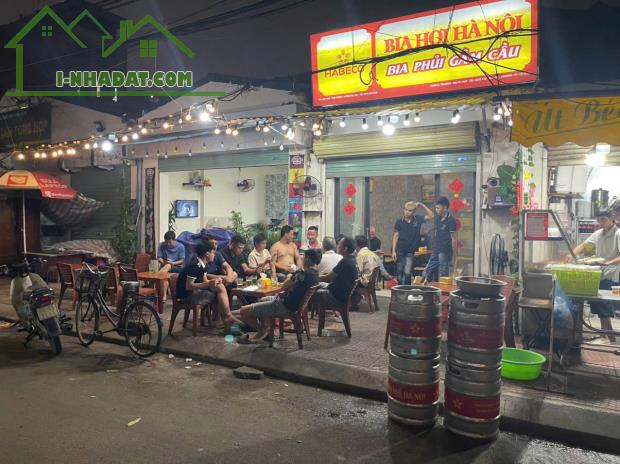 SANG NHƯỢNG QUÁN BIA HƠI TẠI 149 ngõ Thái Thịnh 1, phường Thịnh Quang, Đống Đa, Hà Nội ( - 1