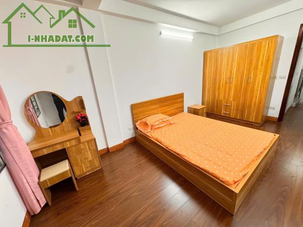 Bán nhà Xuân La hàng xóm Hồ Tây 35m 6 tầng, ô tô, full nội thất, mang vali về ở luôn, 9.tỷ - 2