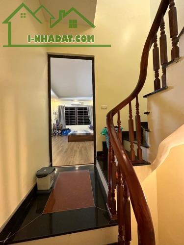 Bán nhà Kim Đồng  Giáp Bát. 12.3 tỷ, Ô tô tránh, kinh doanh đỉnh, mặt tiền rộng đẹp. - 2