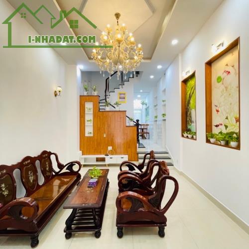 Doanh thu ~20tr/th nhà 3 tầng 70m2 Quang Trung, đường thoáng 5m chỉ nhỉnh 6 tỷ có thương l