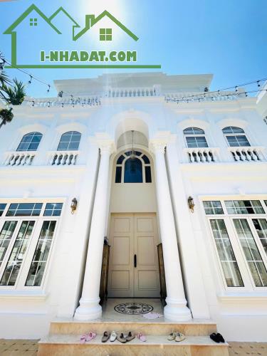 Bán Căn Biệt Thự Siêu Đẹp Kiểu Pháp KĐT VCN Phước Hải _ Tỉnh Khánh Hòa- dt : 330m2 ngang