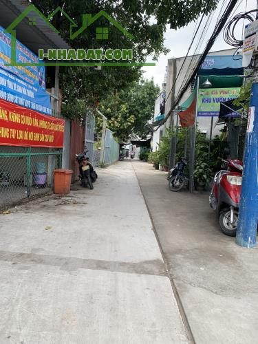 Nhà đường Lê Đình Cẩn, Hẻm Xe Hơi gần chợ Lê Đình Cẩn, 65m2 ( 4 x 16) 4 PN chủ gấp bán