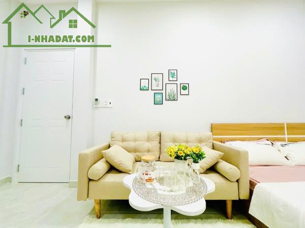Căn hộ rộng 35m2 cửa sổ trời full nội thất ở Hoàng Hoa Thám giáp Q1 ở Bình Thạnh - 5