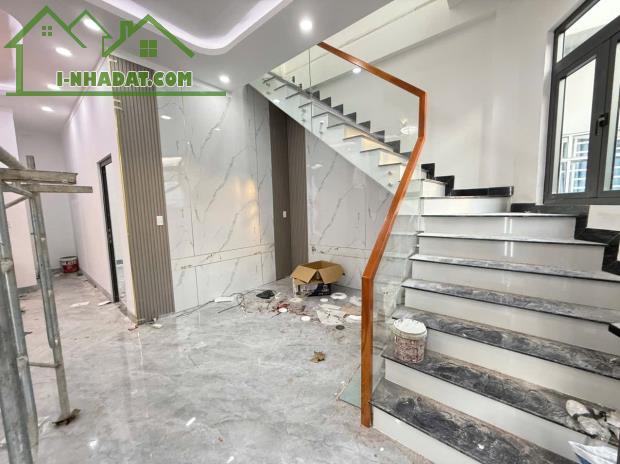 Bán nhà 1 lầu 1 trệt phường Quang Vinh ngay trung tâm Biên Hoà