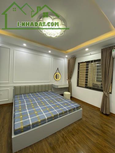 Bán hoa hậu phố Đại Đồng 40m, 5 tầng, ô tô 50m, khu dân chí cao. - 2