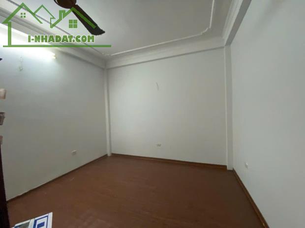 Tậu nhà ngõ Thịnh Hào- lô góc 36 mx 5T mặt tiền 6,1m   ở ,thuê. 7.5 tỷ .0962159705