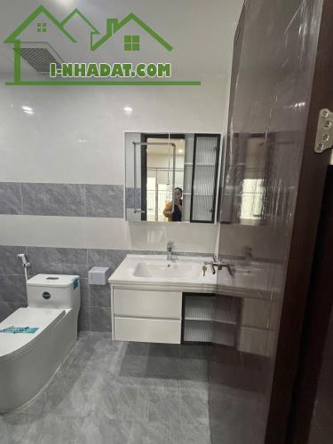 Cho thuê căn hộ chung cư 161 Ngọc Hồi 70m2, 2 ngủ, 9 Triệu ở gđ, có slot ô tô - 3