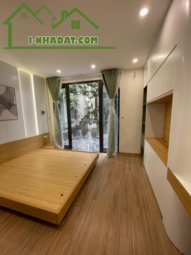 Bán nhà ngõ 639 Hoàng Hoa Thám, diện tích 32m x 6 tầng, mặt tiền 3.8m, giá 7,69 tỷ( - 5
