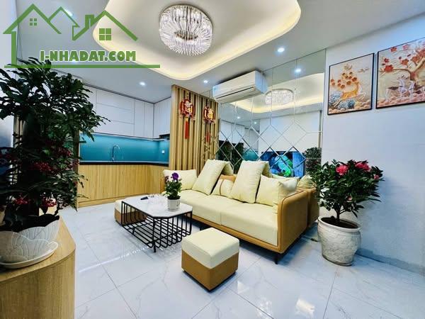 QUẬN 1 PHƯỜNG PHẠM NGŨ LÃO - BÁN NHÀ HẺM XE HƠI 4m THÔNG, NGAY PHỐ TÂY BÙI VIỆN - 2